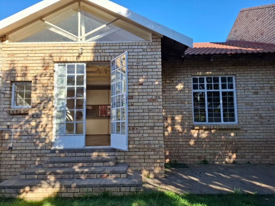 2 Bedroom Property for Sale in Pentagon Park Free State